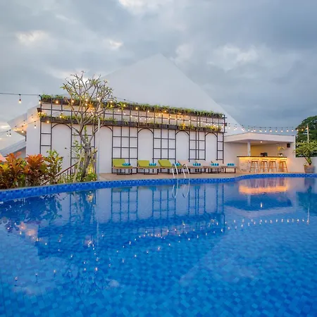 Rv Hotel Gianyar