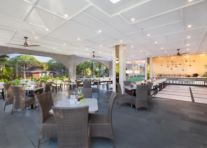 ホテル Rv Gianyar 4*